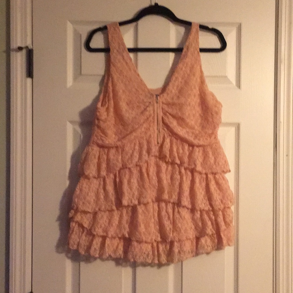 MODA Sexy Ruffle Top